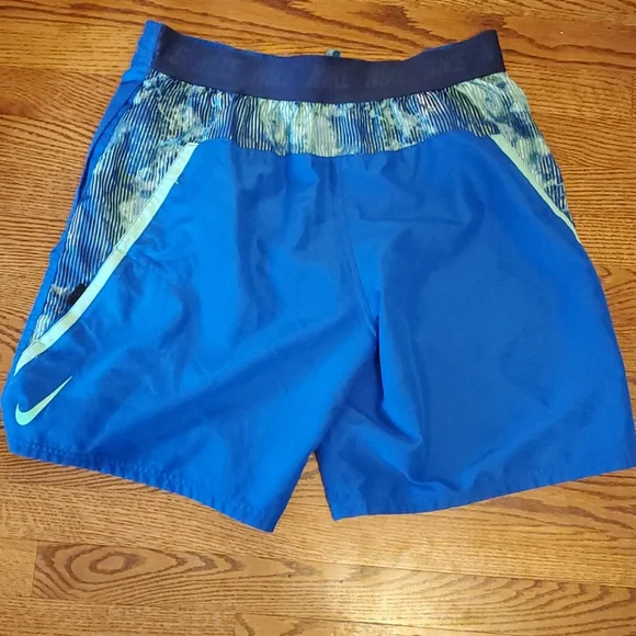Nike men large swimtrunks - Picture 6 of 7